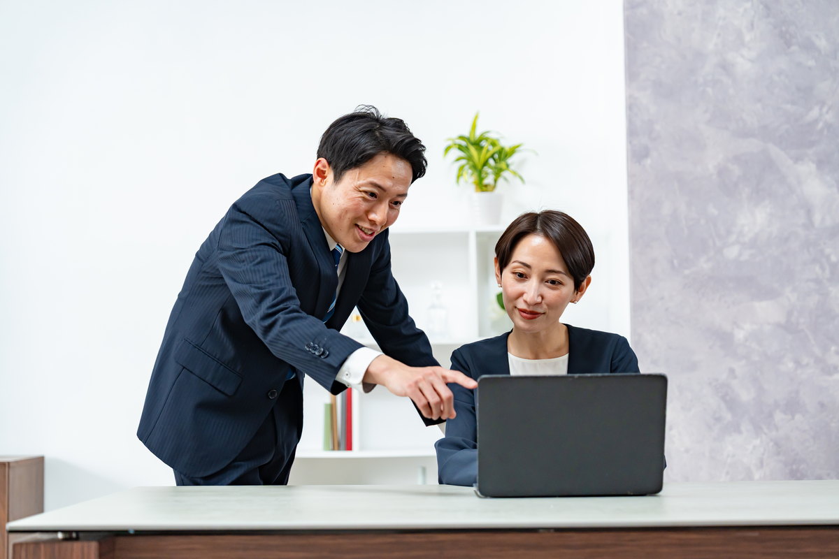 パソコンを使った生成AI・デジタルツール研修のイメージ